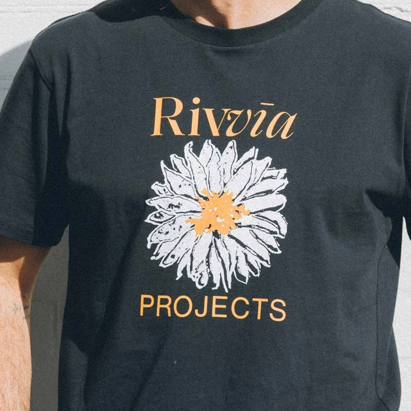 Rivvia Projects | BLOSSOM T-SHIRT | BLACK