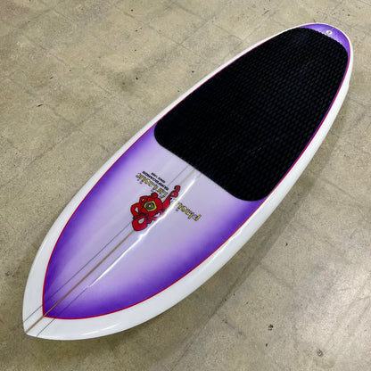 Plastic Fantastic | 5'8" Kneelo Quad With Traction