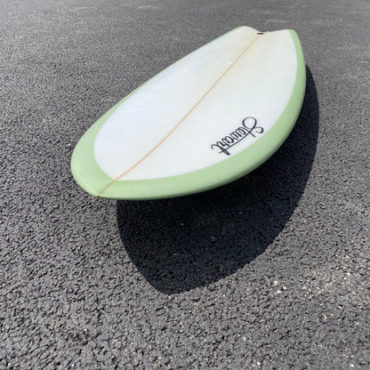 Retro Fish | 5'6" X 20 1/4" X 2 5/8"